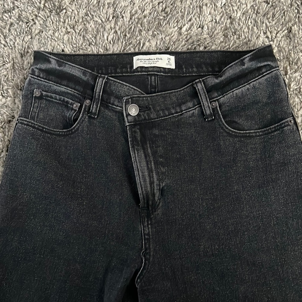 ABERCROMBIE & FITCH 90s slim straight jean